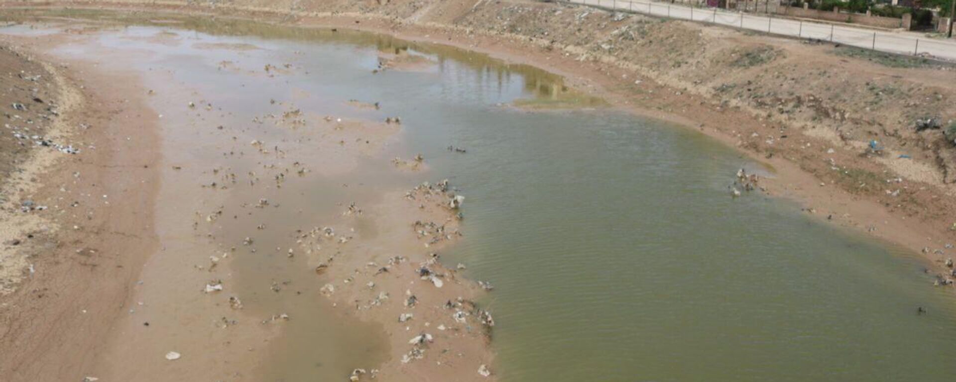 انخفاض تاريخي في منسوب نهر الفرات ينذر بكارثة إنسانية وبيئية خطيرة شرقي سوريا - سبوتنيك عربي, 1920, 24.03.2023