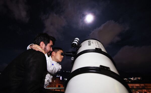 خسوف القمر، القمر الدموي، بوغوتا، كولومبيا، 15 مايو 2022 - سبوتنيك عربي