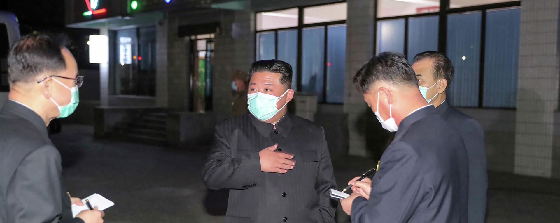 زعيم كوريا الشمالية، كيم جونغ أون، يدعو إلى تعبئة الأفراد العسكريين لتحقيق الاستقرار في إمدادات الأدوية في العاصمة بيونغ يانغ - سبوتنيك عربي, 1920, 16.05.2022