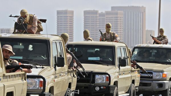 قوات ليبية تنتشر في العاصمة طرابلس بعد ساعات من دخول رئيس الحكومة المكلف من البرلمان فتحي باشاغا - سبوتنيك عربي