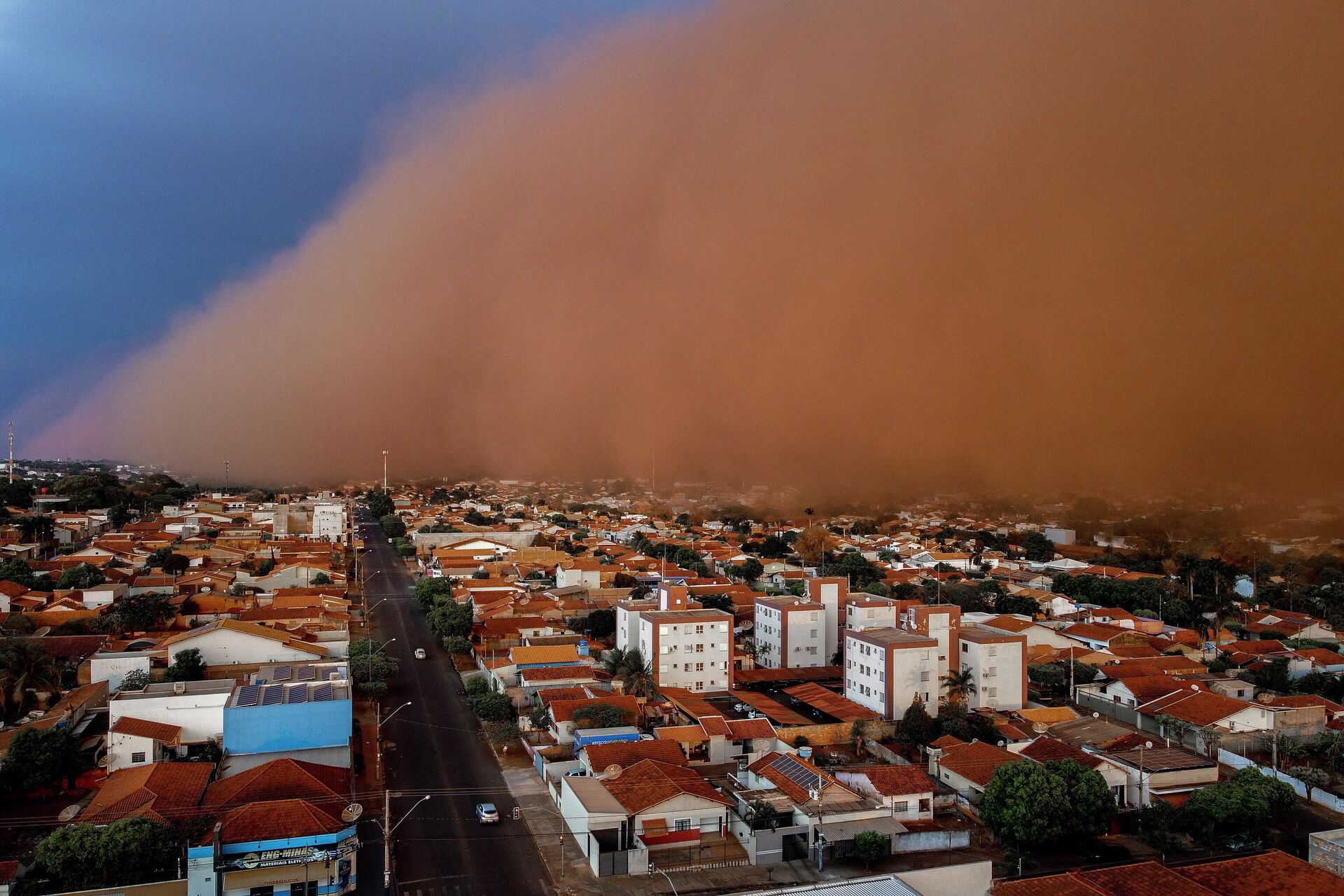 عاصفة ترابية شديدة في مدينة فروتال البرازيلية، يوليو 26 غام 2021 - سبوتنيك عربي, 1920, 12.12.2023