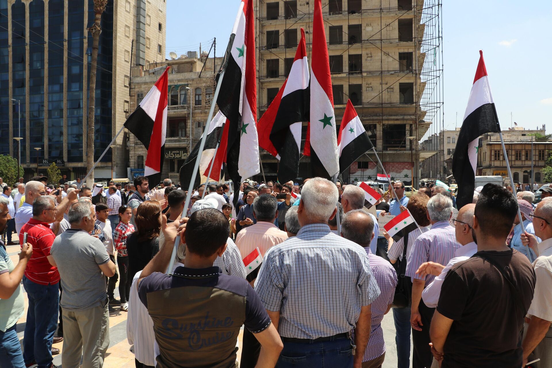 احتجاجات في حلب ضد محاولات تركيا توسيع رقعة احتلالها للأراضي السورية - سبوتنيك عربي, 1920, 28.05.2022
