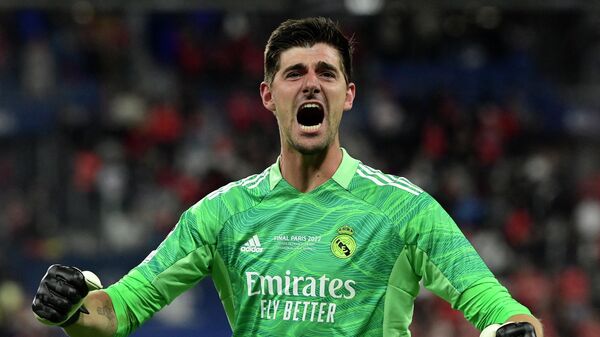 ريال مدريد يتوج بدوري أبطال أوروبا للمرة الـ14 في تاريخه بعد فوزه على ليفربول 1-0 - سبوتنيك عربي