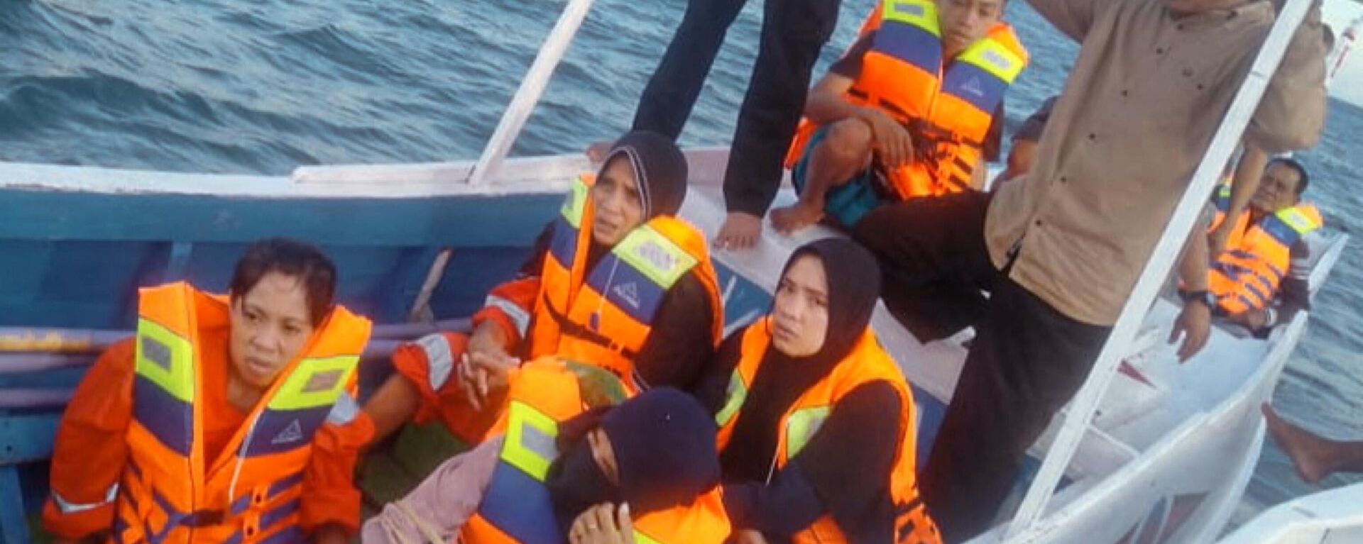 غرق عبارة تقل 43 شخصا في إندونسيا السبت 28 مايو 2022 - سبوتنيك عربي, 1920, 29.05.2022