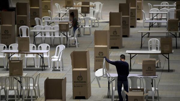 كولمبيا المواطنون يتوجهون إلى صناديق الاقتراع لانتخاب رئيس جديد للبلاد - سبوتنيك عربي