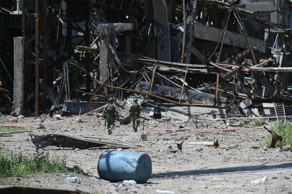 مشهد يوثق حجم تدمير مصنع آزوفستال - سبوتنيك عربي