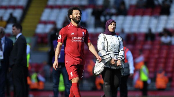 محمد صلاح مع زوجته في عام 2019 - سبوتنيك عربي