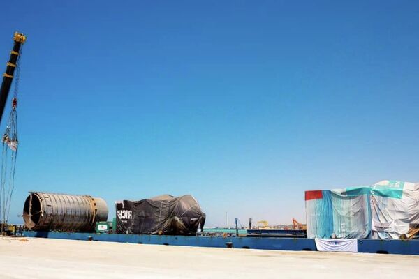 ميناء العريش يستقبل أول ناقلة ناقلة أحمال ثقيلة لمحطة الكهرباء البخارية - سبوتنيك عربي