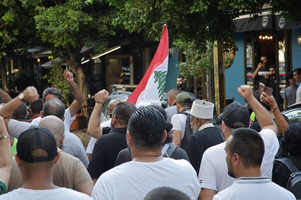 مسيرة بعنوان لن ندفع الثمن تجوب بيروت احتجاجا على تردي الأوضاع المعيشية - سبوتنيك عربي
