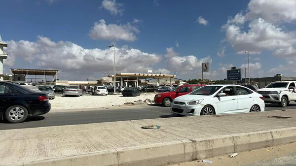 مقتل مواطن ليبي بمدينة بنغازي بسبب فوضى ازدحام الحصول على الوقود
 - سبوتنيك عربي