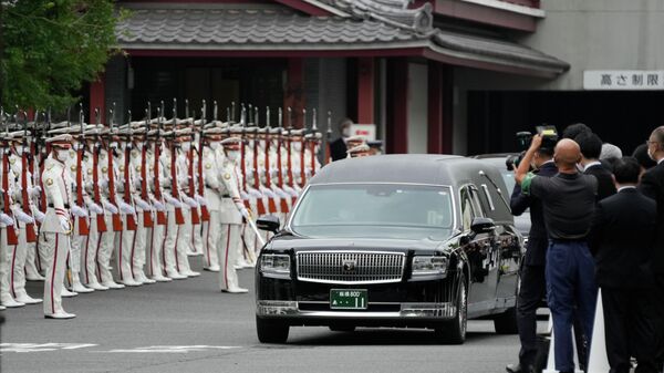 مراسم دفن رئيس الوزراء الياباني شينزو آبي في طوكيو، اليابان 12 يوليو 2022 - سبوتنيك عربي