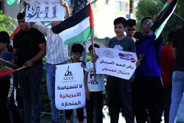 وقفات احتجاجية في الضفة الغربية وقطاع غزة رفضا لزيارة بايدن إلى فلسطين
 
 - سبوتنيك عربي
