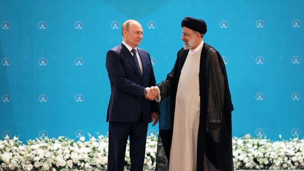 محادثات طهران - الرئيس الروسي فلاديمير بوتين، و الرئيس الإيراني إبراهيم رئيسي في طهران، إيران 19 يوليو 2022 - سبوتنيك عربي