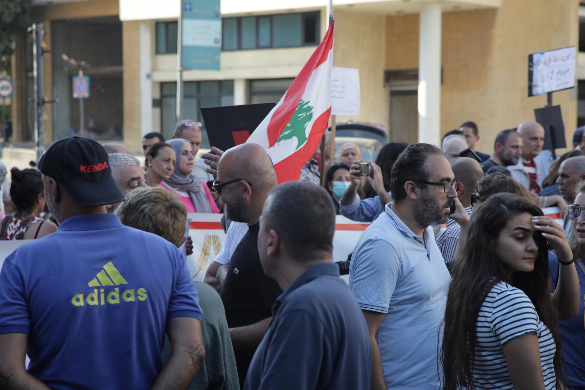 تحركات شعبية في مختلف المناطق اللبنانية إحتجاجا على الأوضاع المعيشية - سبوتنيك عربي, 1920, 21.07.2022