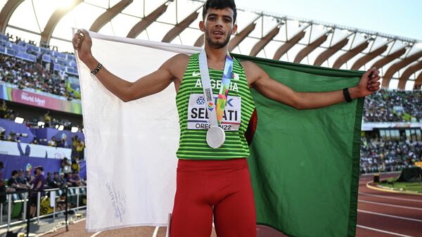 العداء الجزائر جمال سجاتي يفوز بفضية العالم لألعاب القوى - سبوتنيك عربي