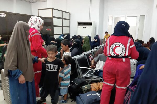 طاجيكستان تتسلم 146 طفل وإمرأة من مخيمات داعش شرقي سوريا - سبوتنيك عربي