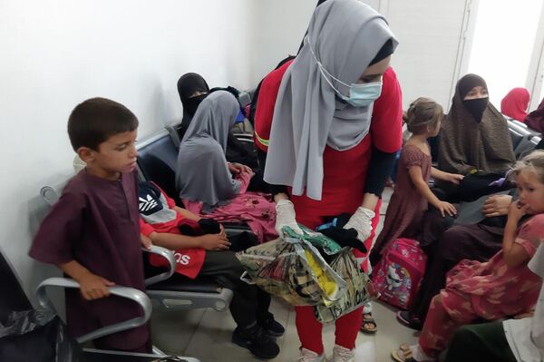 طاجيكستان تتسلم 146 طفلا وامرأة من مخيمات &quot;داعش&quot; شرقي سوريا - سبوتنيك عربي