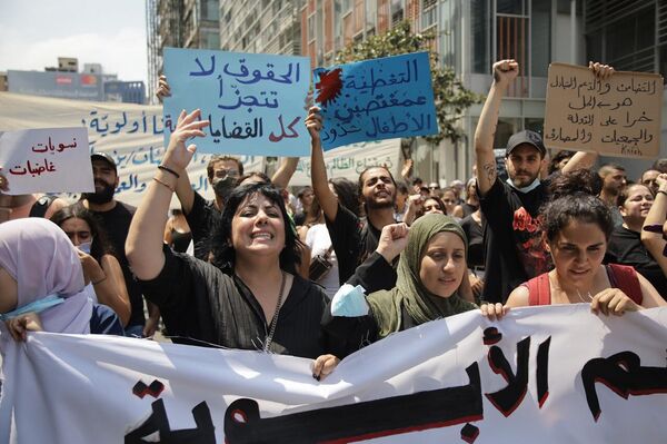 مسيرة نسوية حقوقية تجوب شوارع بيروت - سبوتنيك عربي