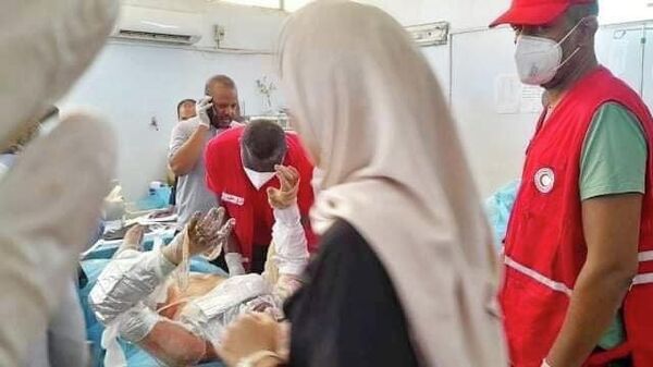 الهلال الأحمر يتابع المصابين في انفجار شاحنة جنوب ليبيا - سبوتنيك عربي