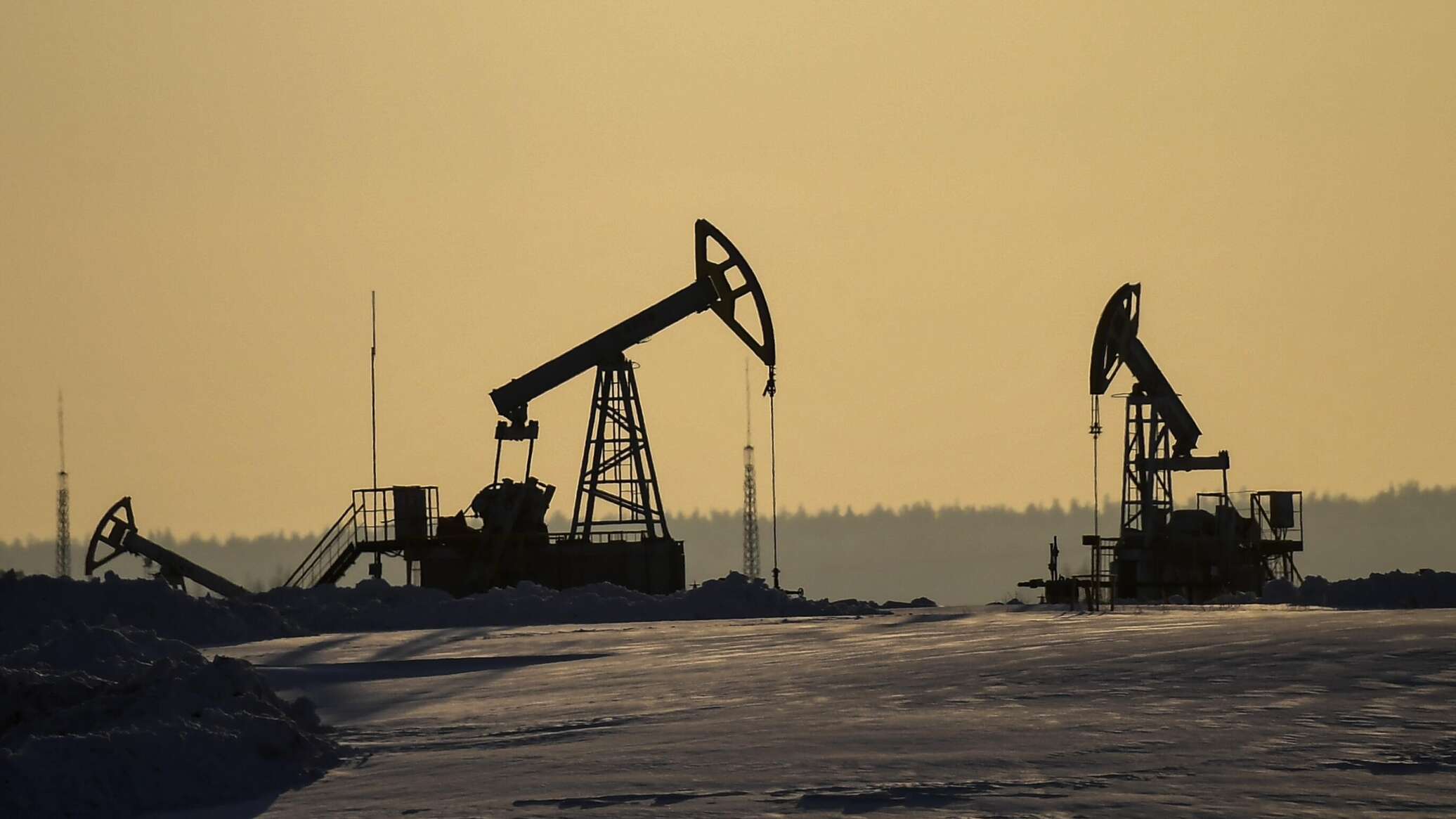 برلماني روسي يقول إن سقف أسعار النفط الروسي يؤدي إلى ارتفاع هائل في أسعار الوقود