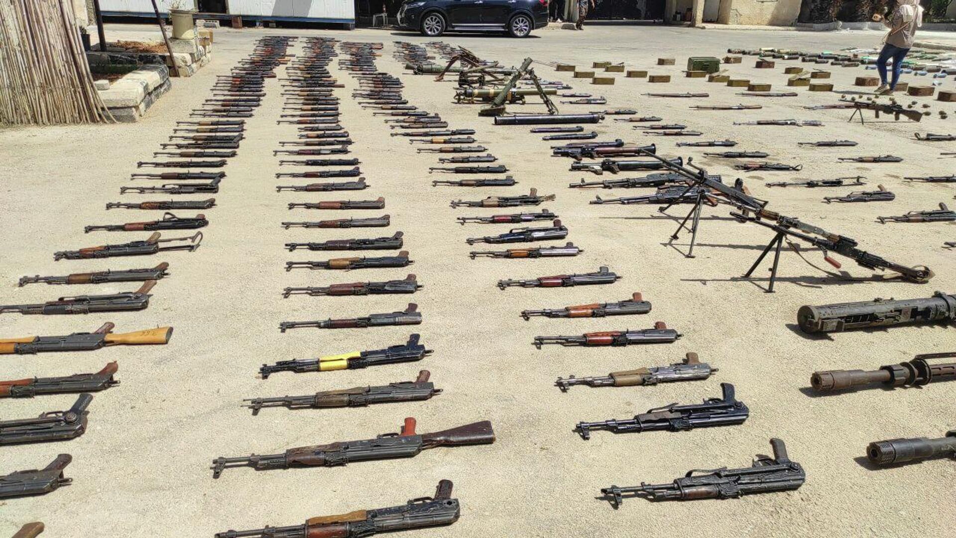 مصدر أمني سوري: مصادرة أسلحة لـ داعش وتحييد واعتقال عدد منهم بريف درعا - سبوتنيك عربي, 1920, 30.08.2022