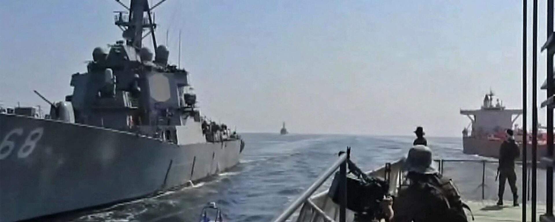 البحرية الإيرانية - سفن حربية إيرانية تواجه سفن أمريكية - سبوتنيك عربي, 1920, 27.01.2023