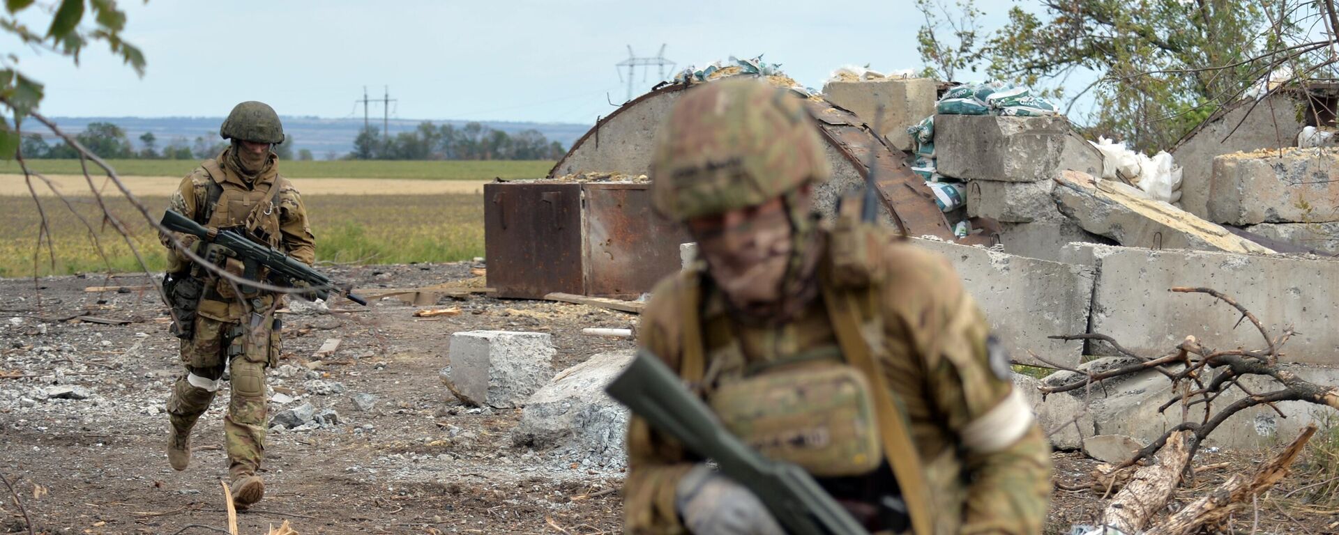 جنود طاقم المدفعية التابعة للمجموعة القتالية فاغنير في مواقع القوات المسلحة الأوكرانية بالقرب من باخموت في منطقة دونيتسك، 5 سبتمبر 2022 - سبوتنيك عربي, 1920, 28.06.2023