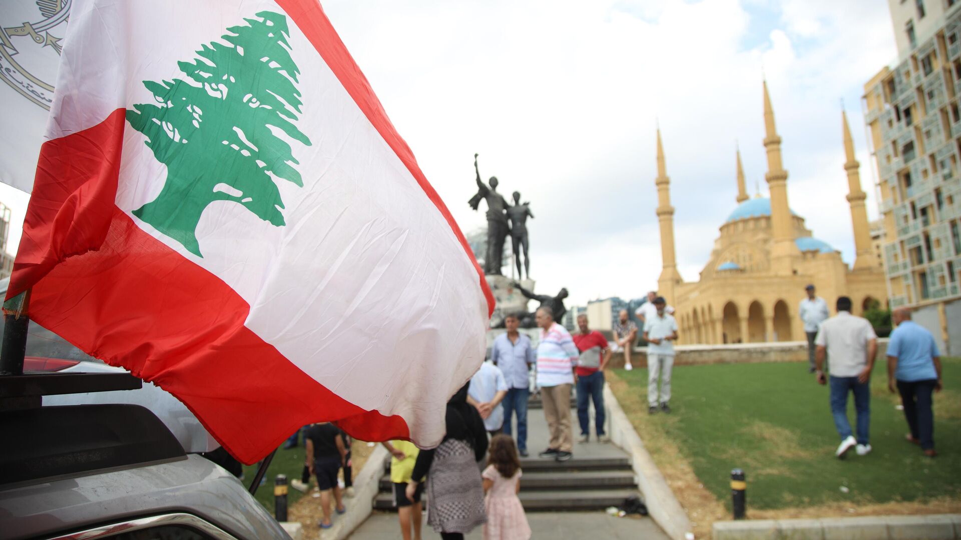 العسكريون المتقاعدون يتظاهرون أمام البرلمان اللبناني رفضا لإقرار الموازنة - سبوتنيك عربي, 1920, 29.08.2023