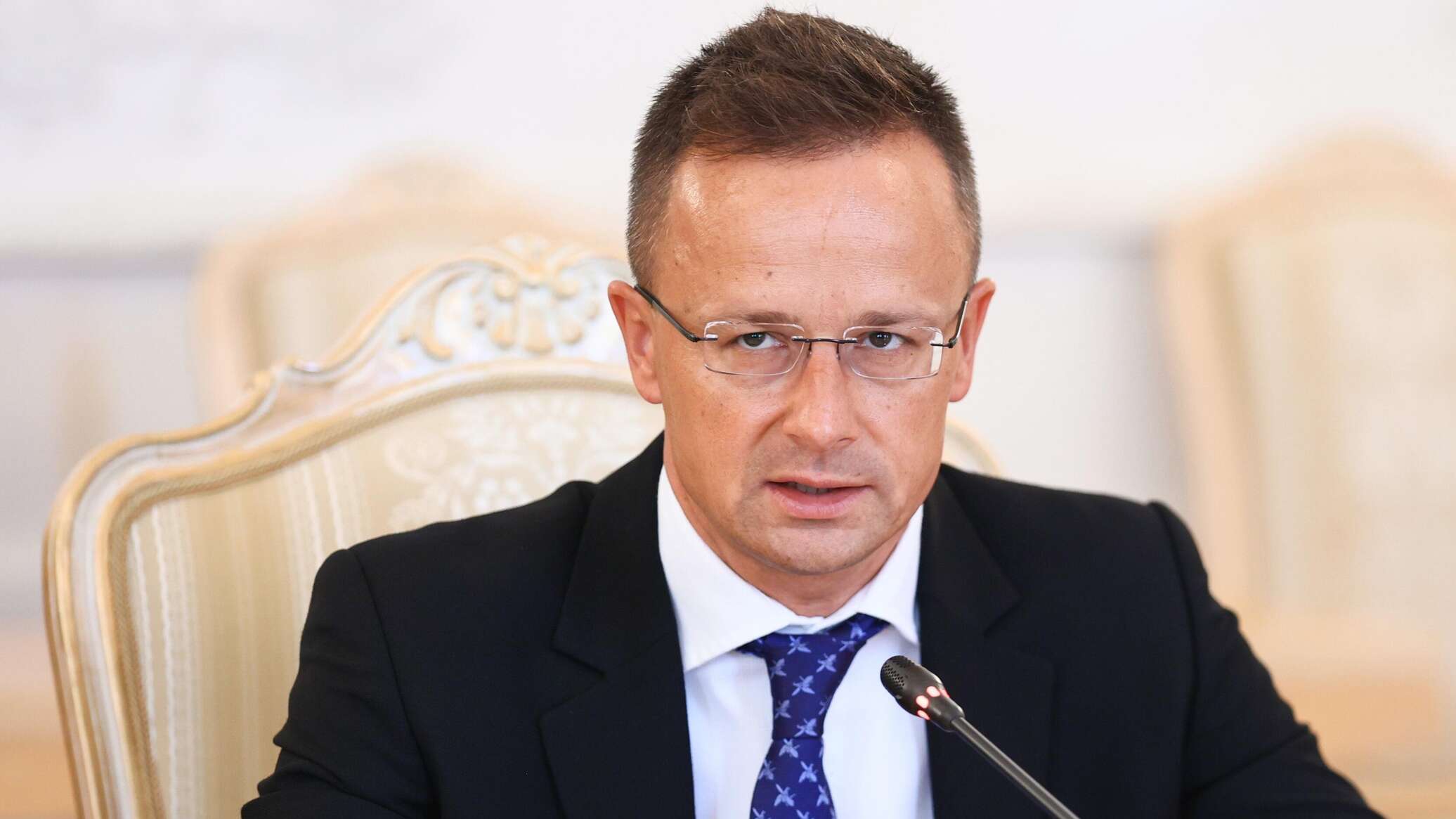 وزير خارجية هنغاريا: بودابست لن توافق على بدء مفاوضات انضمام أوكرانيا للاتحاد الأوروبي