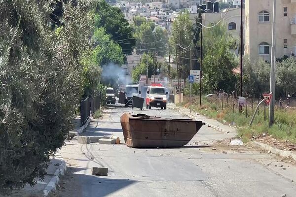 الفلسطينيون يشيعون 4 قتلى قضوا بعملية عسكرية للجيش الإسرائيلي في جنين والحداد يعم الضفة الغربية  - سبوتنيك عربي