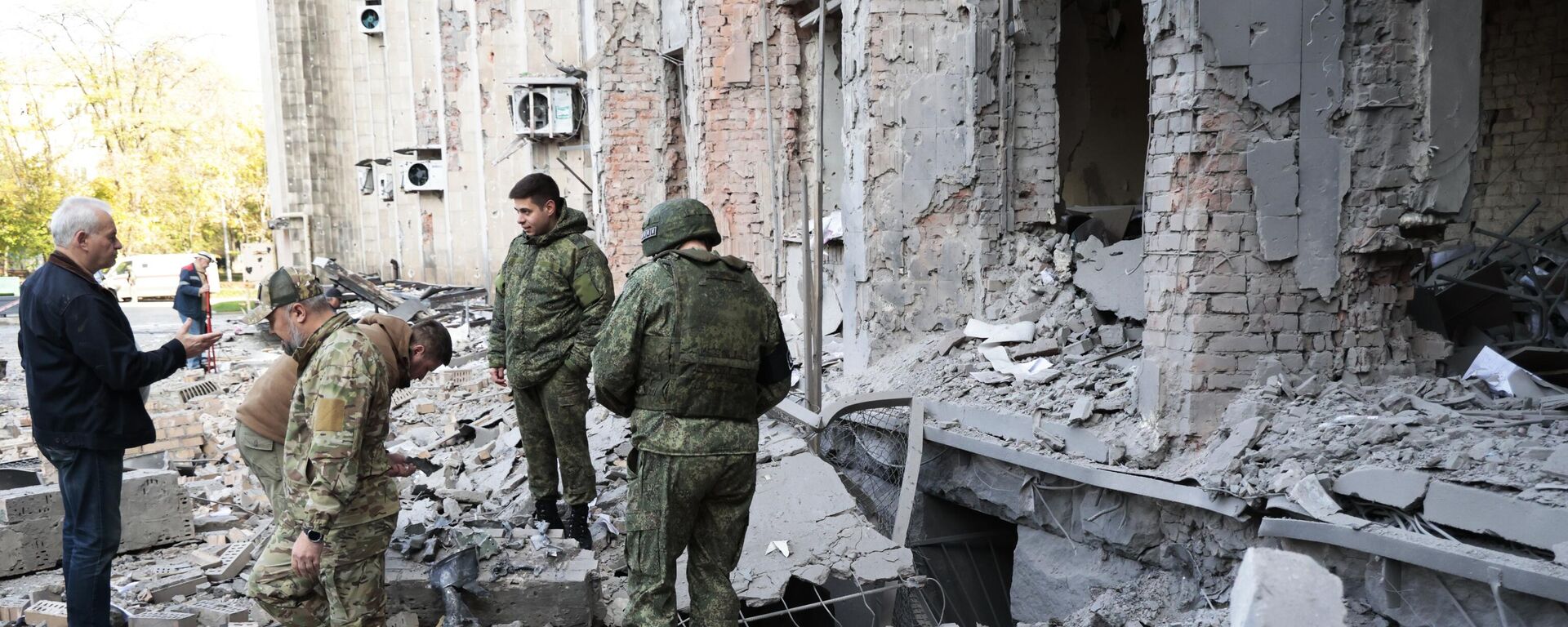 أثار قصف القوات المسلحة الأوكرانية في دونيتسك - سبوتنيك عربي, 1920, 02.12.2022