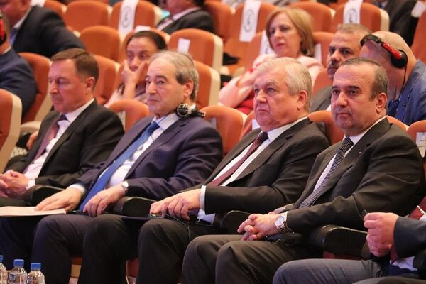 الاجتماع ‏المشترك للهيئتين التنسيقيتين السورية والروسية في قصر ‏المؤتمرات، دمشق، سوريا، 20 أكتوبر/ تشرين الأول 2022 - سبوتنيك عربي