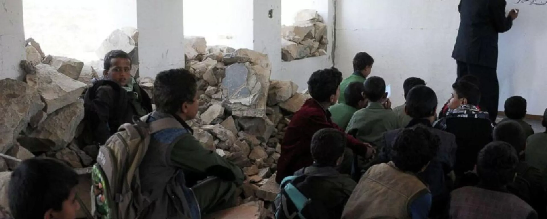 التعليم في اليمن... مأساة مستمرة منذ سنوات ضحيتها الأطفال - سبوتنيك عربي, 1920, 02.11.2022