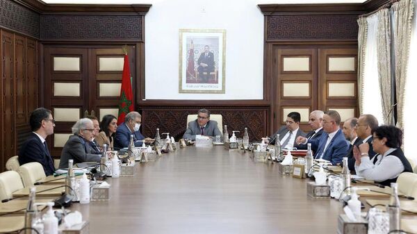 رئيس الحكومة المغربية عزيز أخنوش يجتمع بوزراء ومسؤولين - سبوتنيك عربي