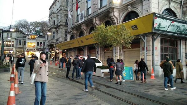 شارع الاستقلال في إسطنبول بعد الانفجار بتاريخ 13 نوفمبر  - سبوتنيك عربي