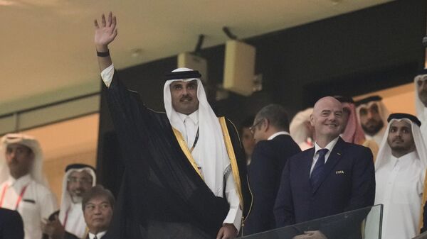 أمير قطر الشيخ تميم بن حمد آل ثاني يعطي إشارة افتتاح بطولة كأس العالم قطر 2022 - سبوتنيك عربي