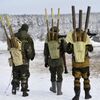 Мобилизованные военнослужащие с ручными гранатометами РПГ-7 выдвигаются на рубеж для боевых стрельб на Чебаркульском полигоне - سبوتنيك عربي