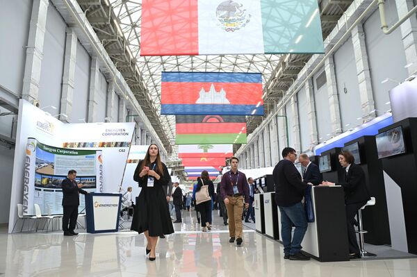 المشاركون في المنتدى الدولي الثاني عشر Atomexpo-2022 في سوتشي - سبوتنيك عربي