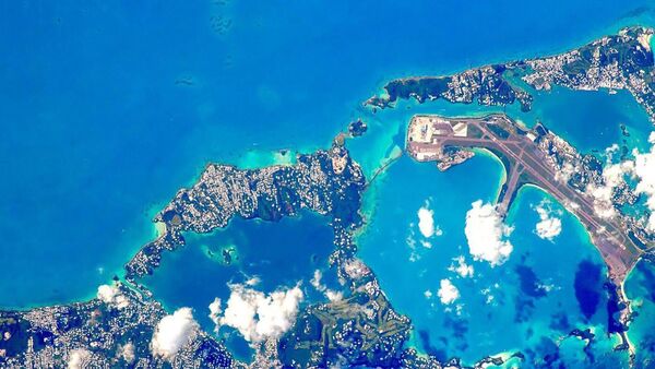 Фотографии Бермудских островов, сделанные российским космонавтом Олегом Артемьевым с борта МКС - سبوتنيك عربي