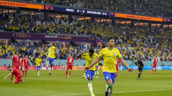 البرازيل تفوز على سويسرا بهدف كاسيميرو وتتأهل لثمن نهائي مونديال قطر 2022 - سبوتنيك عربي