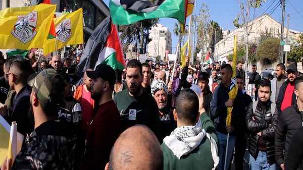 الاضراب يعم الضفة الغربية وقطاع غزة احتجاجاً على وفاة الأسير ناصر أبو حميد داخل السجون الإسرائيلية - سبوتنيك عربي