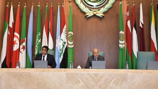 رئيس المجلس الرئاسي الليبي محمد المنفي خلال لقاء المندوبين الدائمين للجامعة العربية بالقاهرة - سبوتنيك عربي