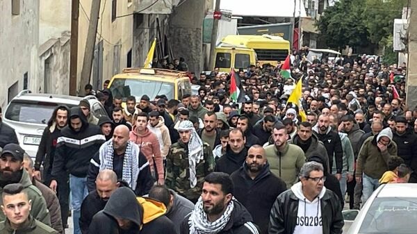 تشييع جثماني فلسطينيين قتلا في جنين في عملية عسكرية إسرائيلية لهدم منزلي منفذي عملية الجلمة - سبوتنيك عربي
