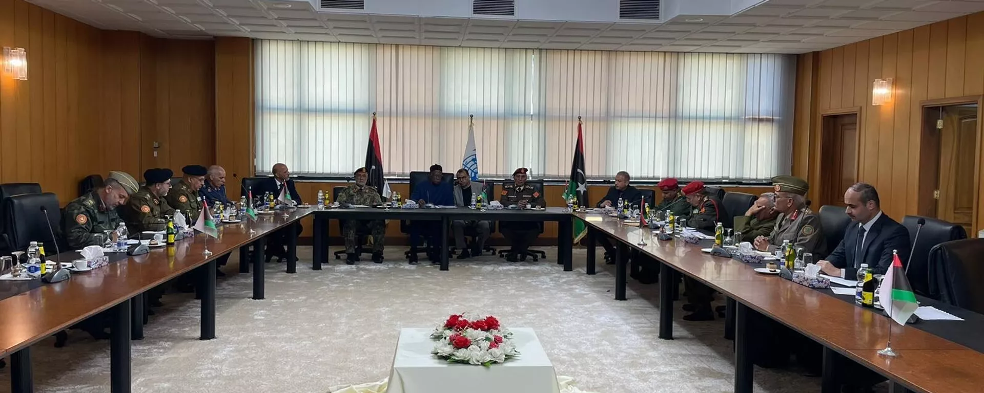 انطلاق اجتماع اللجنة العسكرية المشتركة في سرت بحضور المبعوث الاممي لدى ليبيا السيد عبد الله باتيلي
 - سبوتنيك عربي, 1920, 14.05.2023