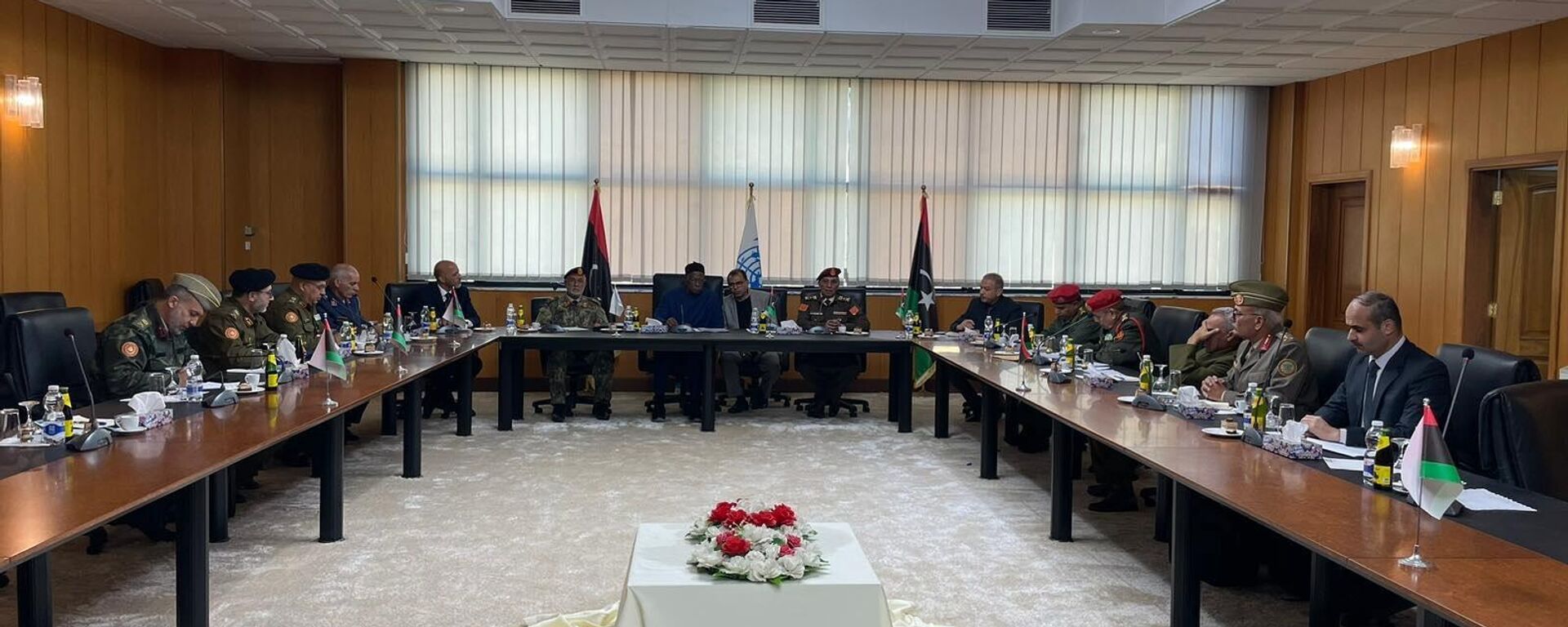 انطلاق اجتماع اللجنة العسكرية المشتركة في سرت بحضور المبعوث الاممي لدى ليبيا السيد عبد الله باتيلي
 - سبوتنيك عربي, 1920, 25.01.2023