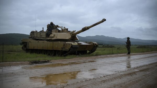 Боевой танк армии США M1A2 Abrams принимает участие в военно-тактических учениях, Болгария - سبوتنيك عربي