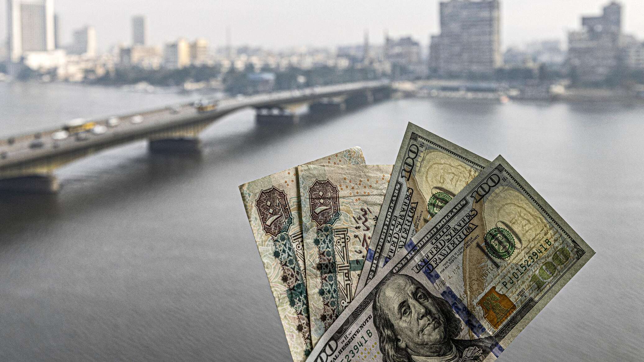 باحث مصري لـ"سبوتنيك": ربط الجنيه بسلة العملات يقضي على أزمة الدولار دون تعويم جديد