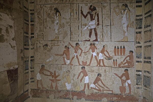 صورة تظهر منظرًا داخل المقبرة المكتشفة مؤخرًا في موقع سقارة الأثري، جنوب القاهرة في مصر 26 يناير 2023. - سبوتنيك عربي