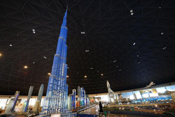 منظر جزئي لمينيلاند داخل متنزه ليغولاند الترفيهي في دبي، لنموذج مصغر لبرج خليفة في دبي، 7 مارس 2022 - سبوتنيك عربي