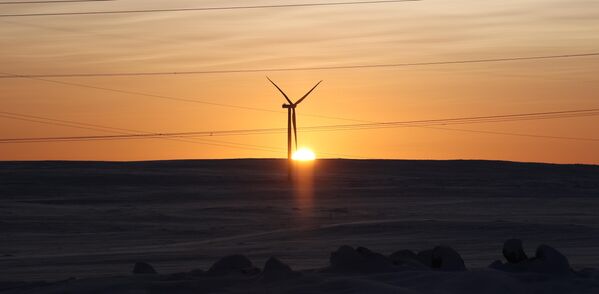 مولد الرياح في محطة الطاقة الكهربائية كولسكايا في كولسكايا بمنطقة مورمانسك شمالي روسيا - سبوتنيك عربي